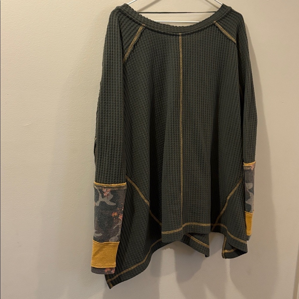 We the free - Dark Green Waffle Knit Top with Floral Accents - oversized - XS - Picture 5 of 5